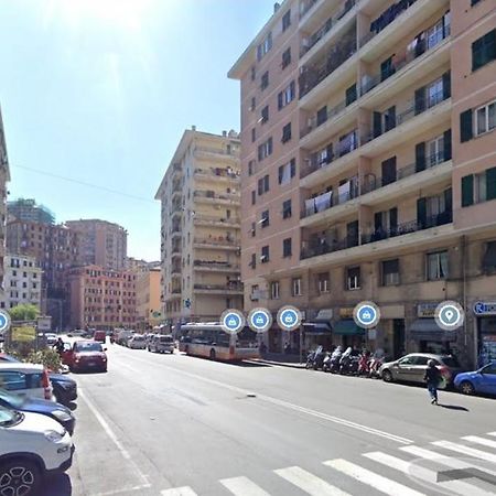 Titti'S House - Parcheggio Custodito In Garage Gratis Genova Eksteriør bilde
